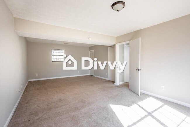 Building Photo - 2157 Sara Ashley Way