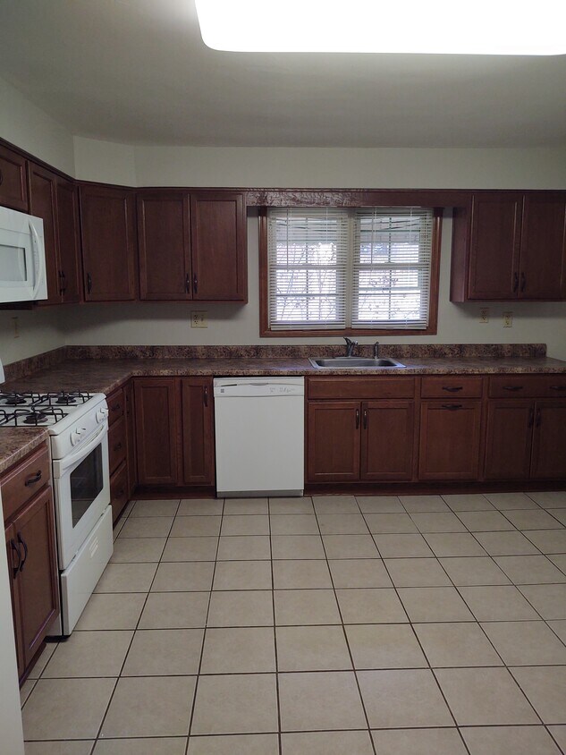537 Sewickley St Unit 4, Greensburg, PA 15601 Rentals in Greensburg at