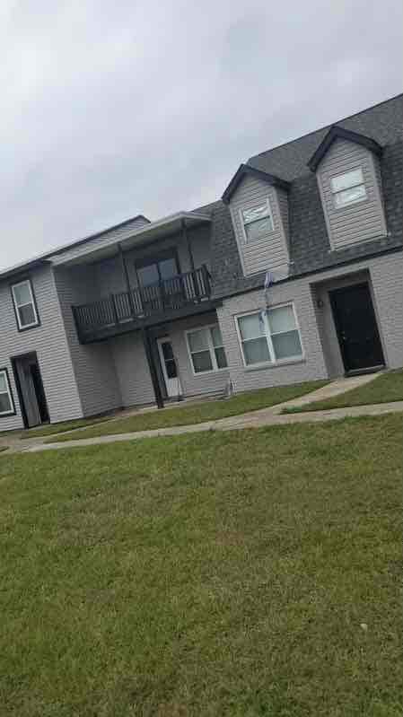 Primary Photo - 40468 W Hernandez Ave