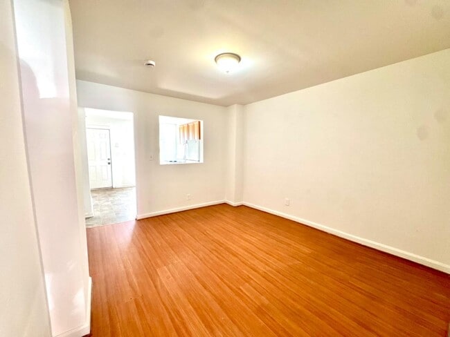 Photo - 2432 Etting St Townhome