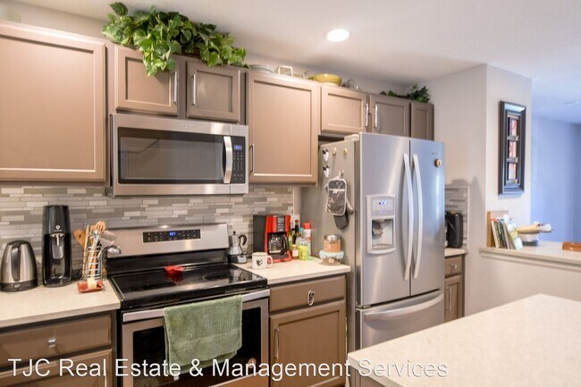 Foto del edificio - 2 br, 2.5 bath House - 8182 E 29th Ave