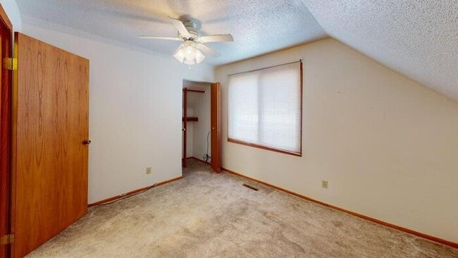 Building Photo - 1313 E Rosser Ave