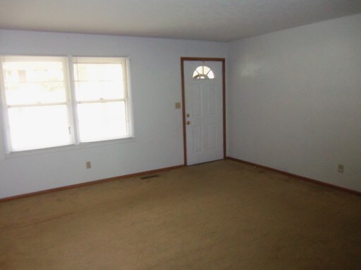 Building Photo - 933 E Sayer St