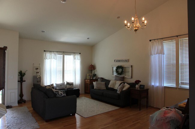 Building Photo - 9673 Wexford Dr
