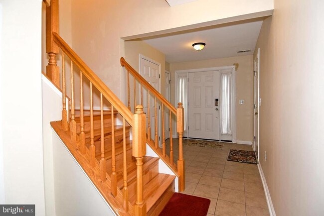 Foto del edificio - 25445 Carberry Dr