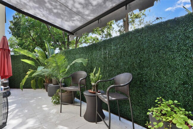 Foto del edificio - 7016 Edgemere Terrace