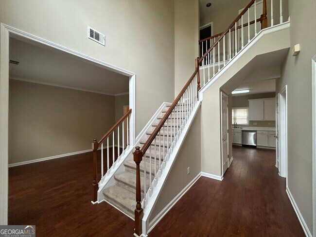 Foto del edificio - 495 Summer Breeze Ct.