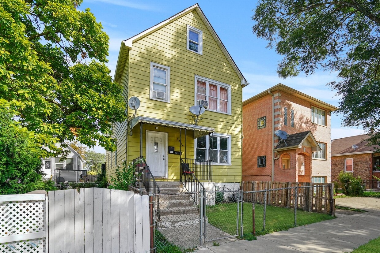 Primary Photo - 7544 W 61st St