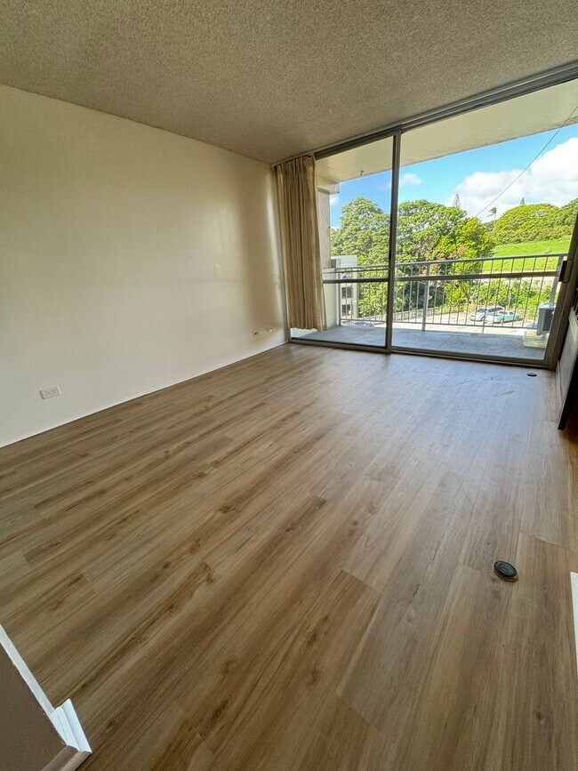 Foto del edificio - The Highlander Condo in Aiea 1/1/1 Unit #503
