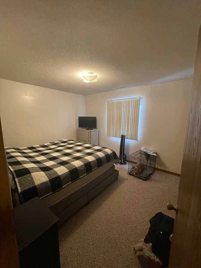 Master Bedroom - 726 Wellington St