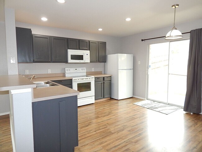 Foto del edificio - ***Pre- Marketing*** Cozy 3-Bedroom Home w...