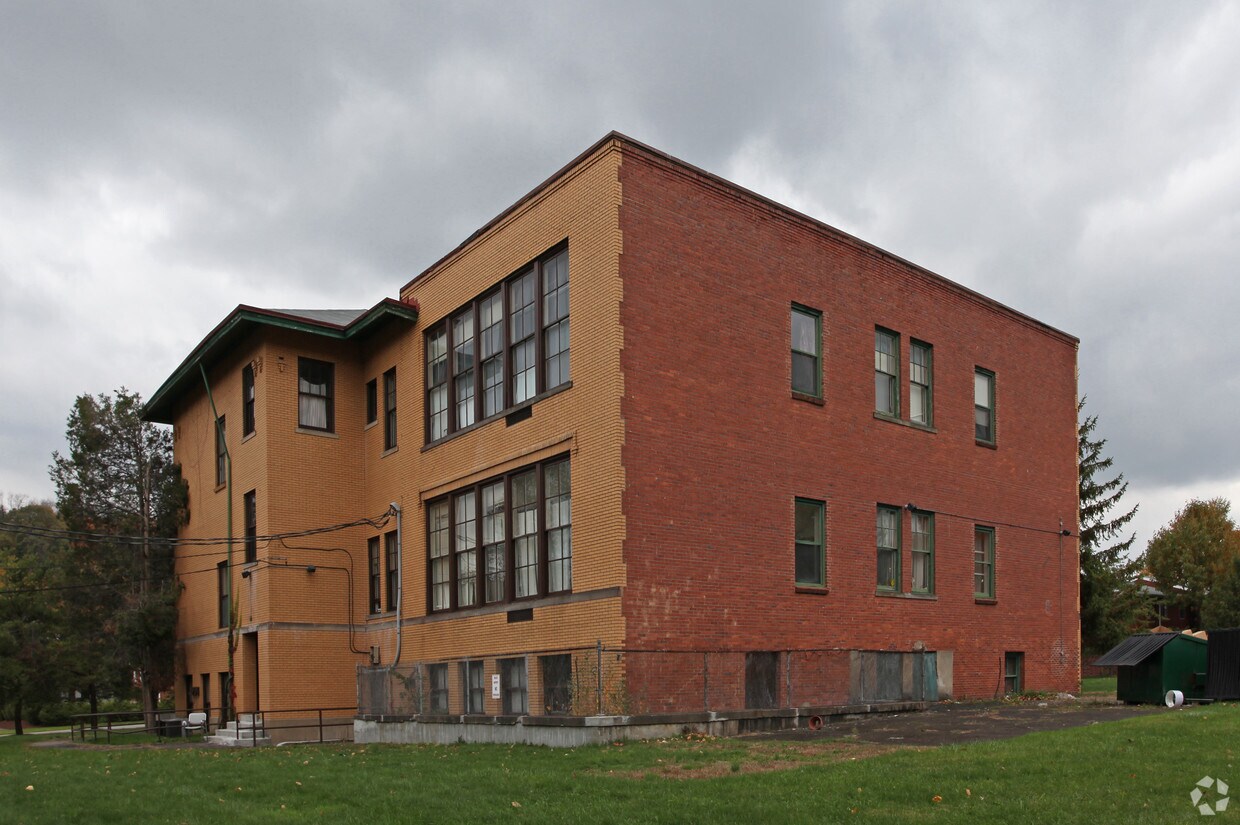 Foto del edificio - Lincoln School Apartments