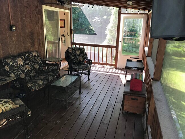 Screened Porch - 20 Lucille Rd
