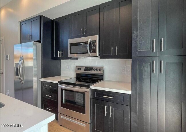 Foto del edificio - 6060 E Baseline Rd