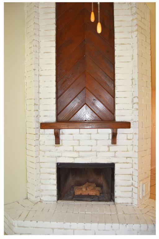 Building Photo - 10106 Sageyork Dr