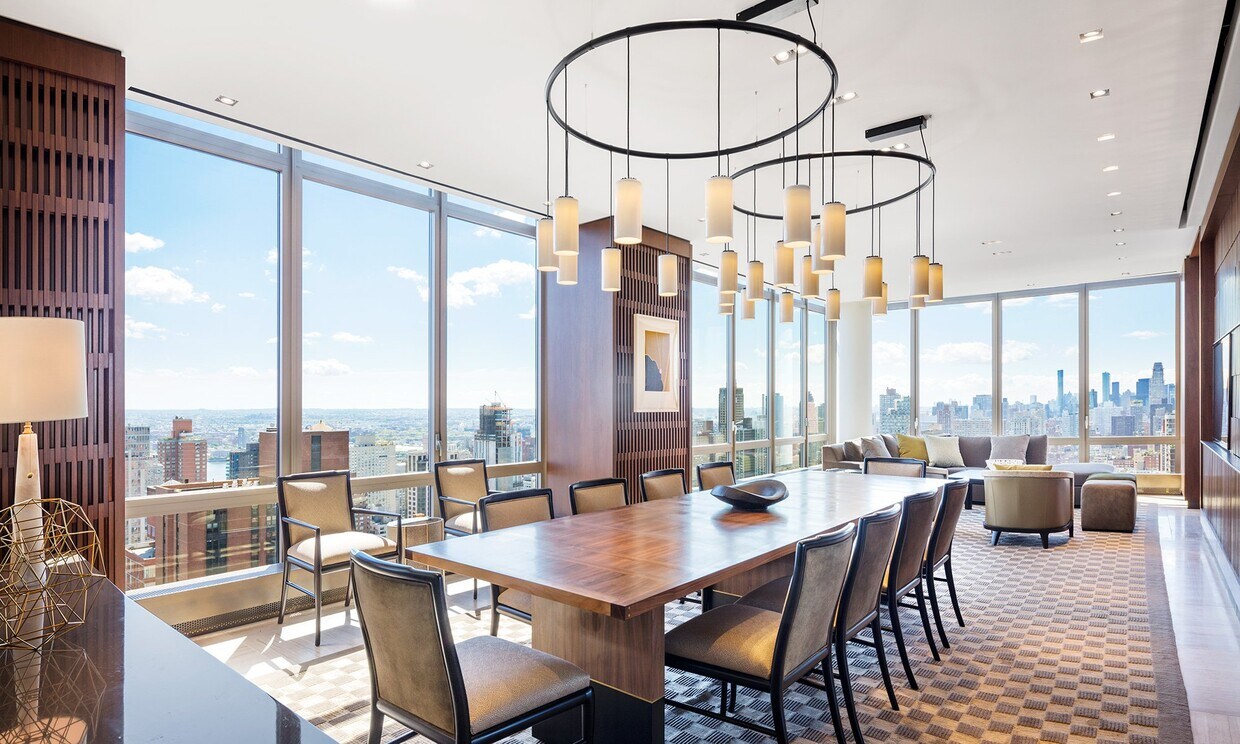 Foto principal - 205 E 92nd St