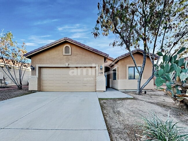 Building Photo - 1119 W Vineyard Rd