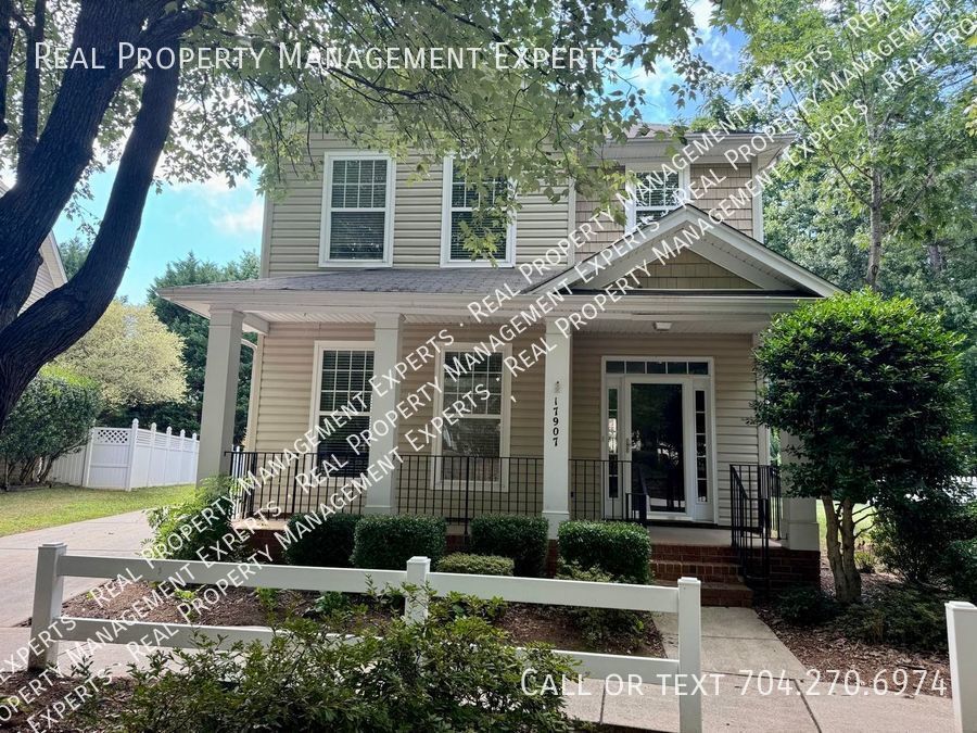 Primary Photo - Charming 3BR/2.5BA Home in Cornelius!