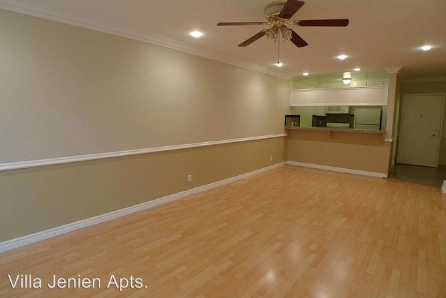 Building Photo - 1730 N Gramercy Pl