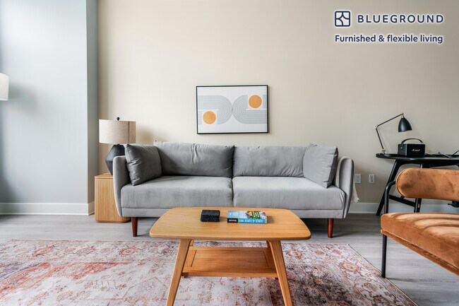 Foto del edificio - 4850 Rugby Ave