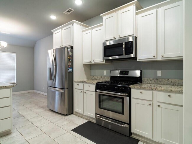 Building Photo - 3406 SW Picasso Blvd