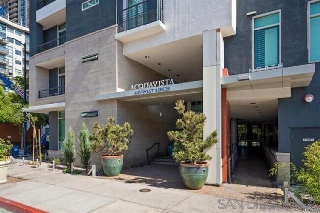 Foto del edificio - 425 W Beech St