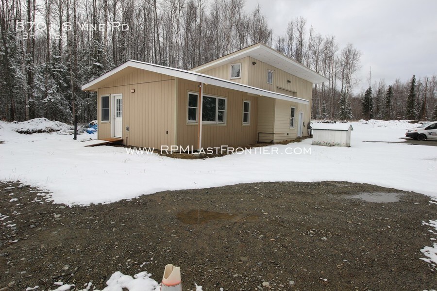 Primary Photo - 3701 Vine Rd