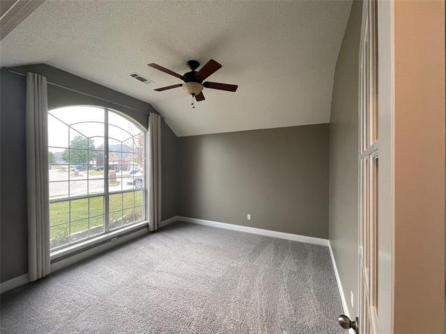 Foto del edificio - 2828 Ranchero Way