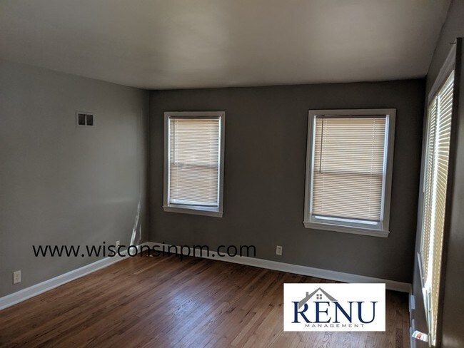 Building Photo - Cozy Single Family Home