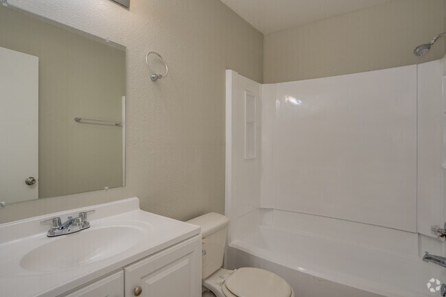2BR, 1.5BA - 955SF - Primary Bathroom - Woodridge Manor