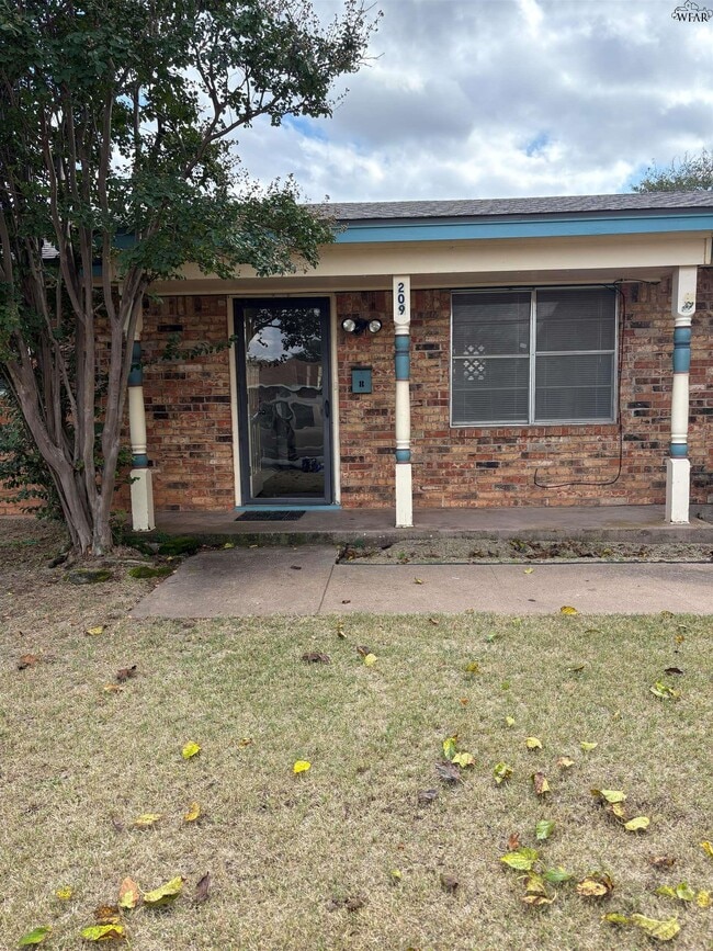 Building Photo - 209 Glasgow Dr