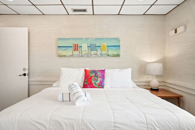 Foto del edificio - 7785 Estero Blvd