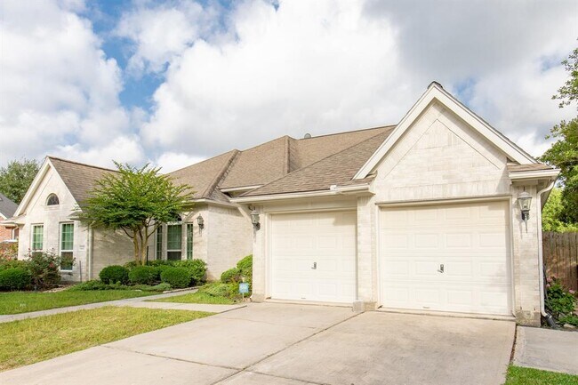 Building Photo - 14423 Brentshire Ln