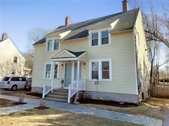 Photo - 16 Bowling Ln Apartments