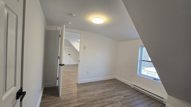 Photo du bâtiment - 87 Weldon St