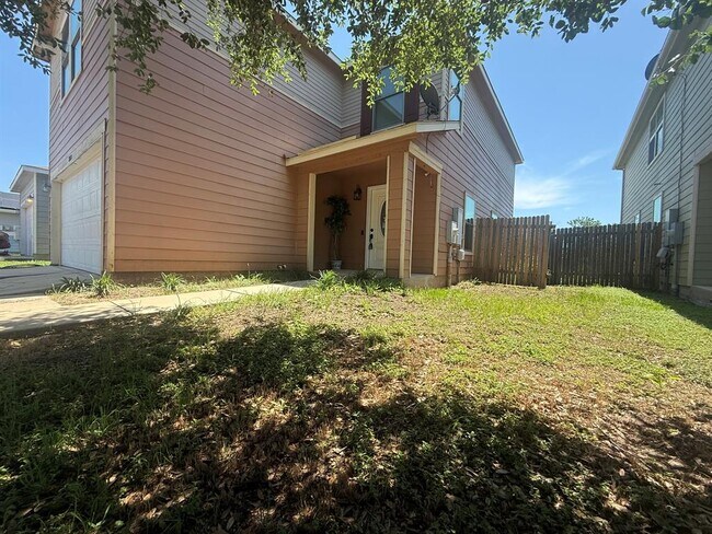 Foto del edificio - 6109 Randleman Dr