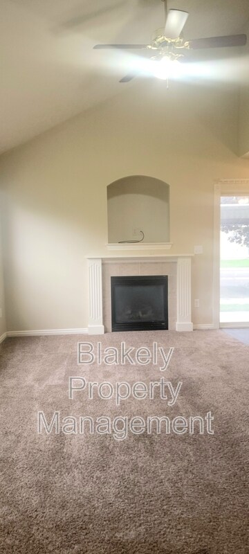 Building Photo - Midland Blvd, 149 N. Unit 104