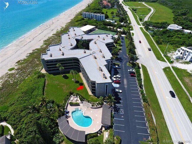 Foto del edificio - 1357 NE Ocean Blvd