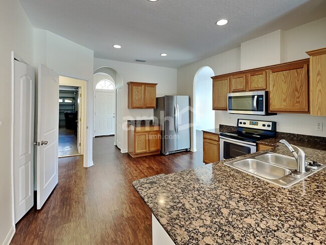 Building Photo - 11502 Village Brook Dr