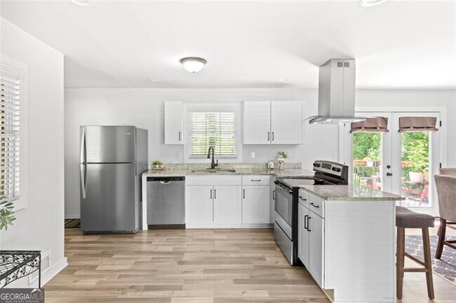 Foto del edificio - 2425 Clifton Springs Rd