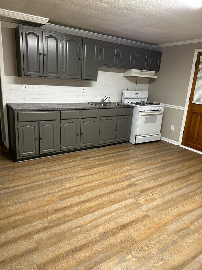 Building Photo - 3745 Feldwood Pl