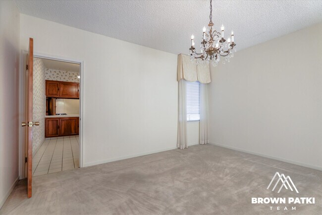 Foto del edificio - 1768 Beach St