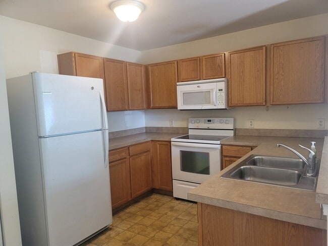 Building Photo - 234 Bertram Dr