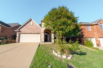 Building Photo - 1067 Valley Vista Dr