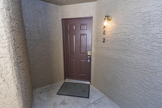 Building Photo - Now Available for Rent 2 Bedroom at Vizcaya