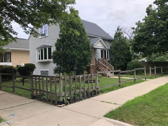 Building Photo - 3 br, 3 bath House - 10057 S Yale Ave