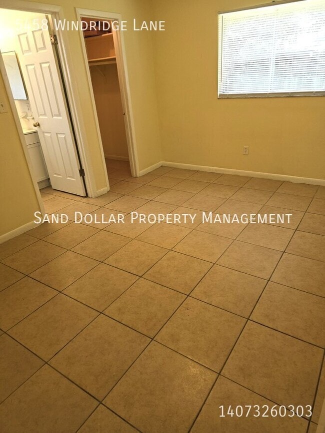 Foto del edificio - 5458 Windridge Ln