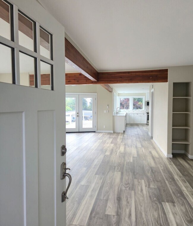 Foto del edificio - Newly Remodeled 2 Bedroom Home & ADU For R...