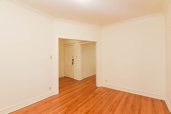 Foto del edificio - 3508 N Wolcott Ave