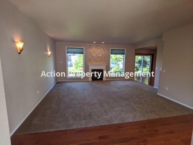 Building Photo - 231 Cascadia Loop